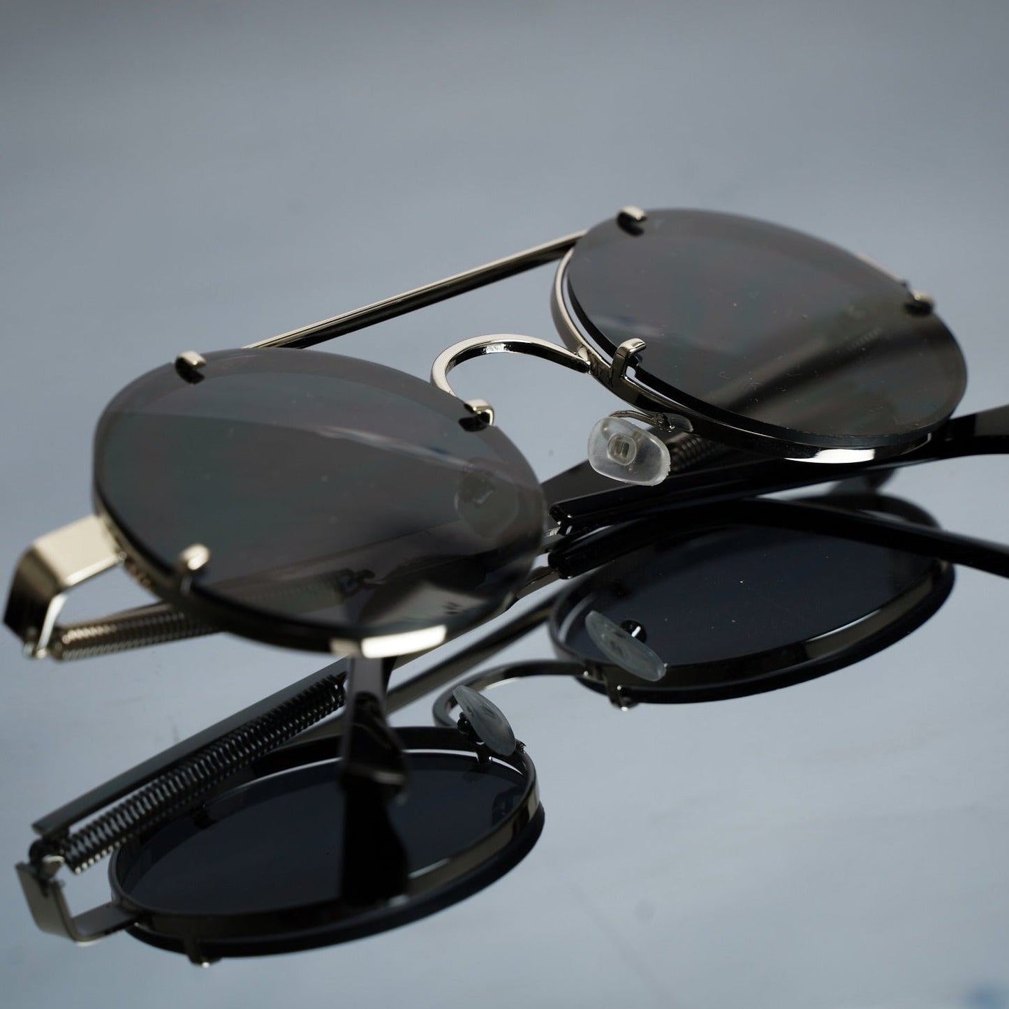 Luxomish Frameless Gold Frame Black Lens Steampunk Round Sunglasses