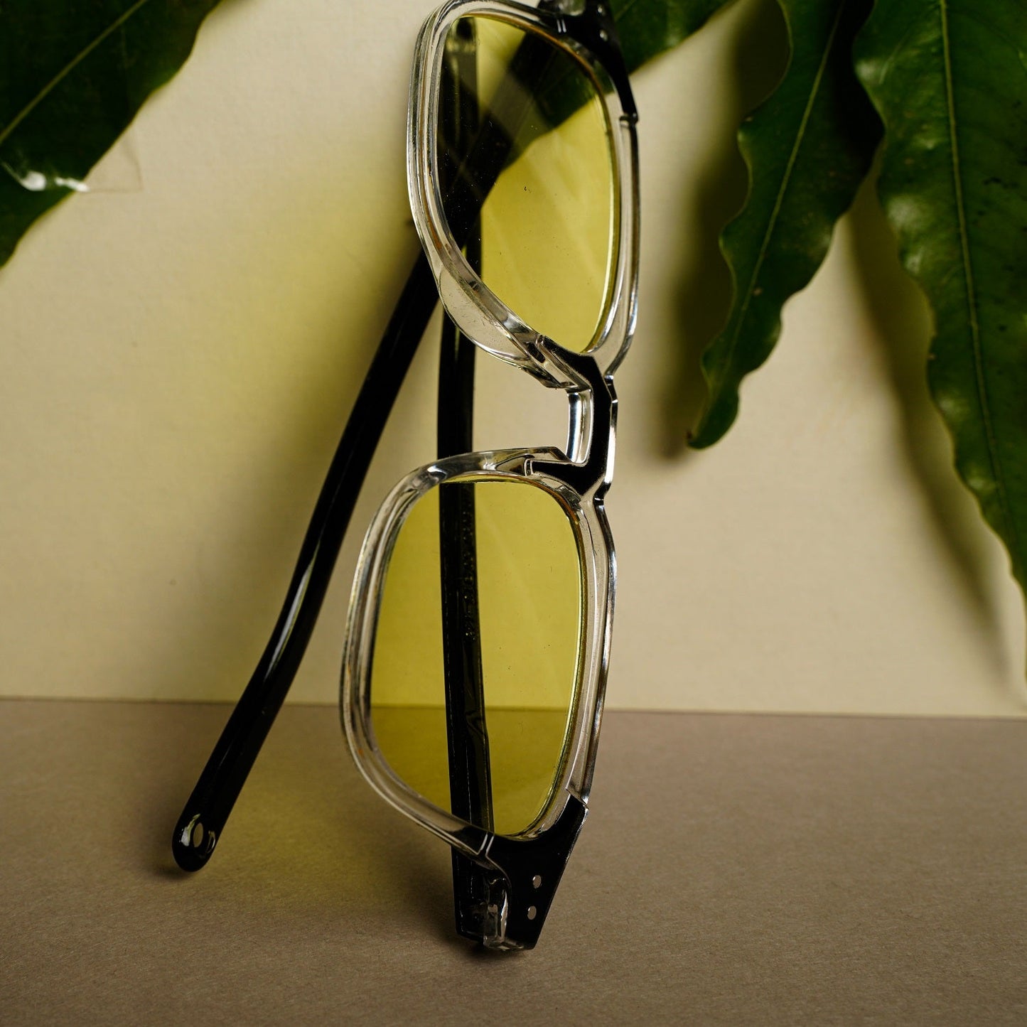 Luxomish Crystal Yellow Lens Transparent Sunglasses