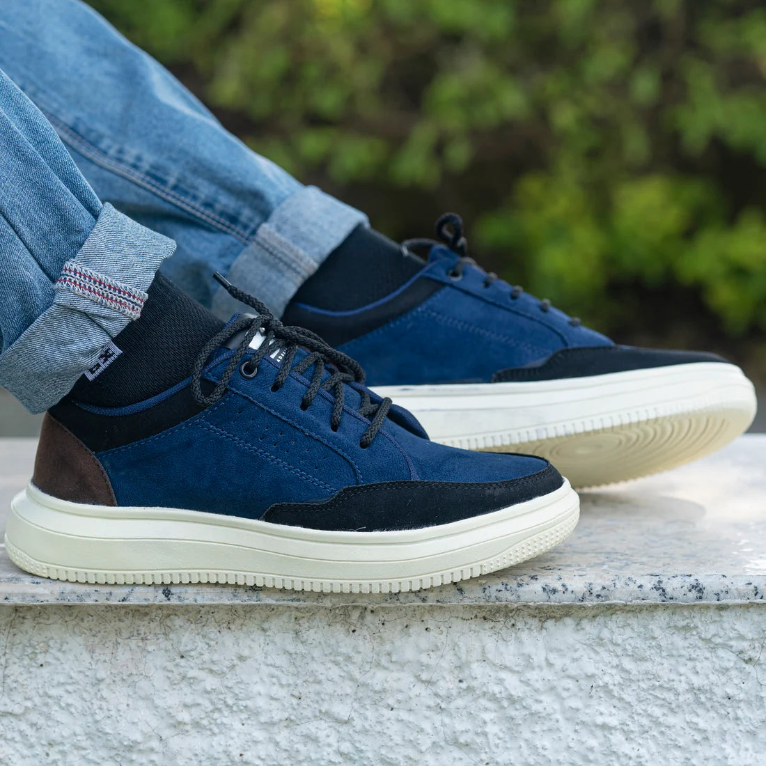 Hunter Laceup Sneakers