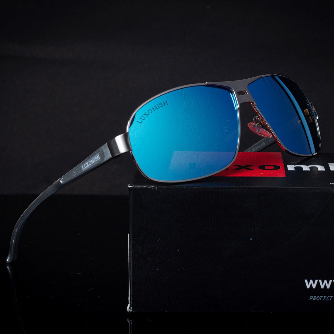 Luxomish Oval Blue Polarized Al-Mg Sunglasses