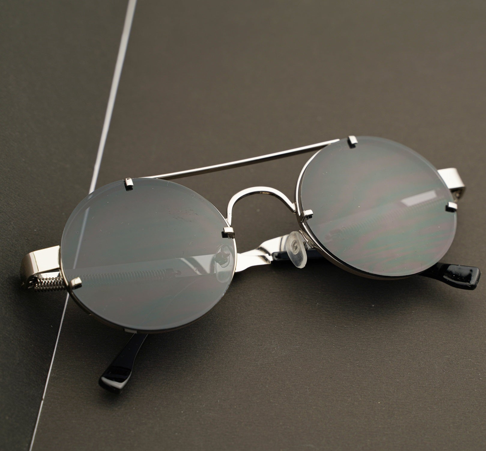 Luxomish Frameless Steampunk Round Sunglasses