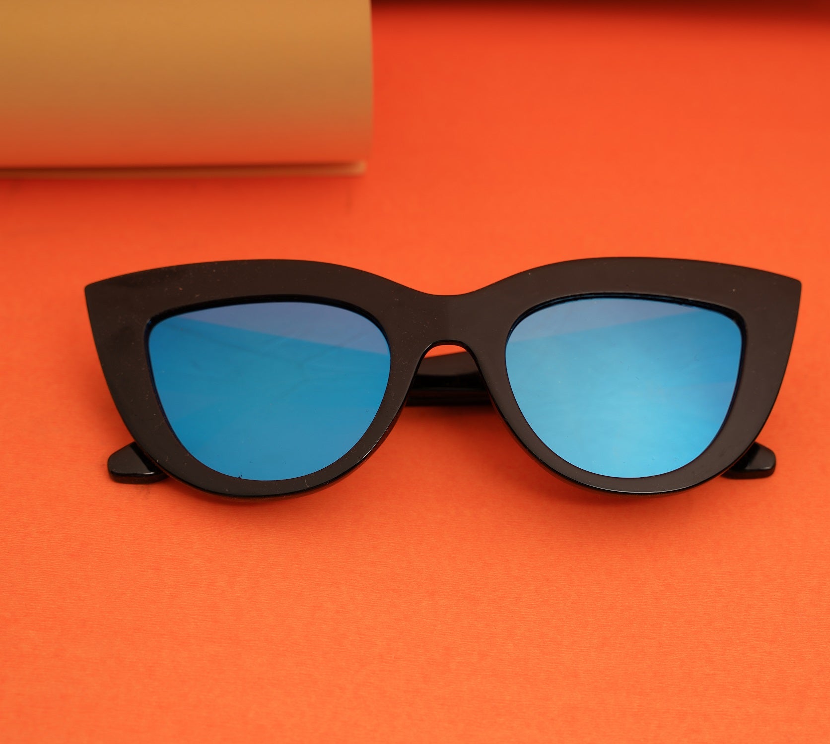 Retro Cateye Sunglasses