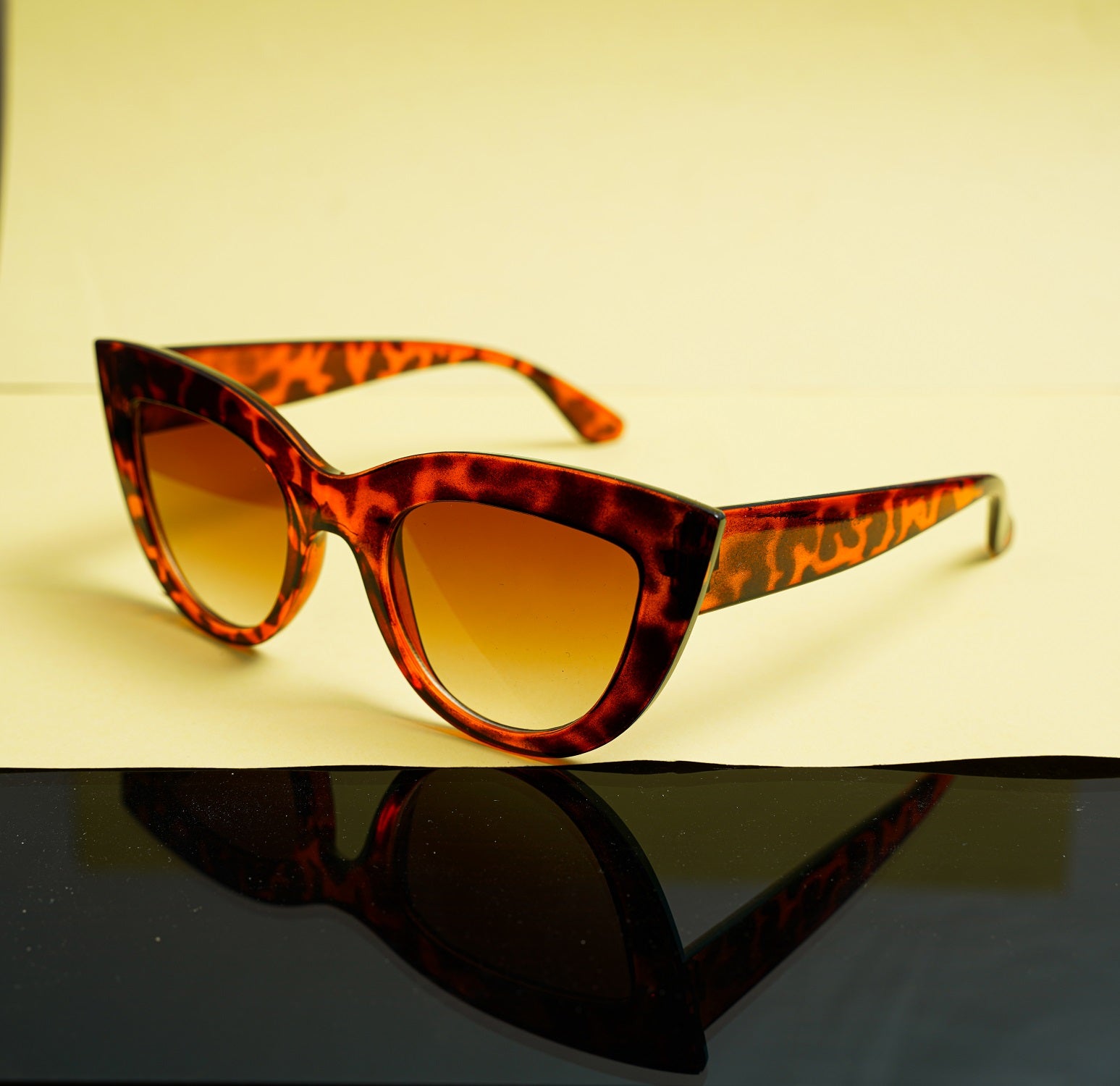 Retro Cateye Sunglasses